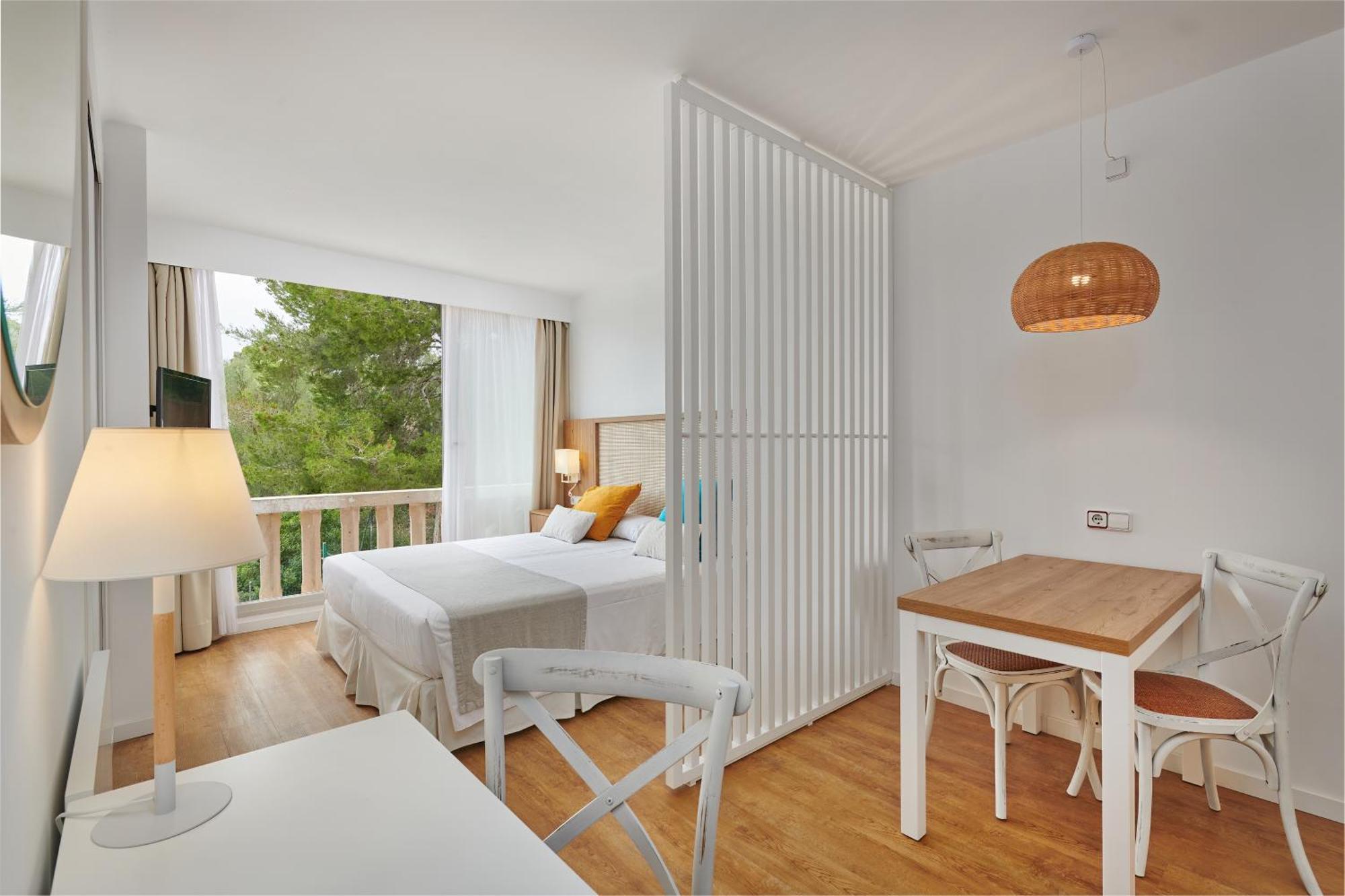 Hotel Apartamentos Cala Santanyi Zewnętrze zdjęcie