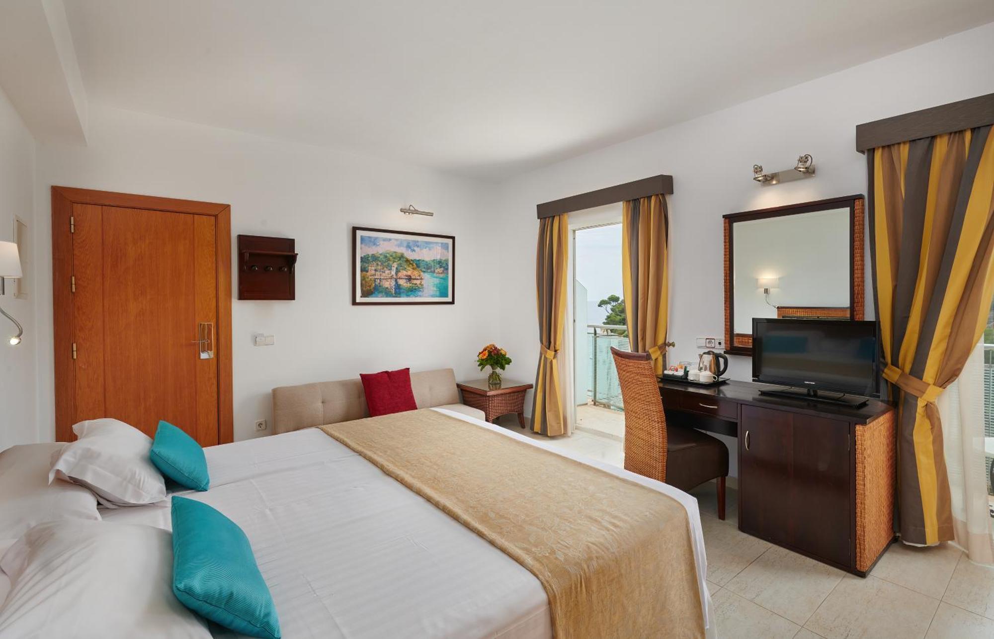 Hotel Apartamentos Cala Santanyi Zewnętrze zdjęcie